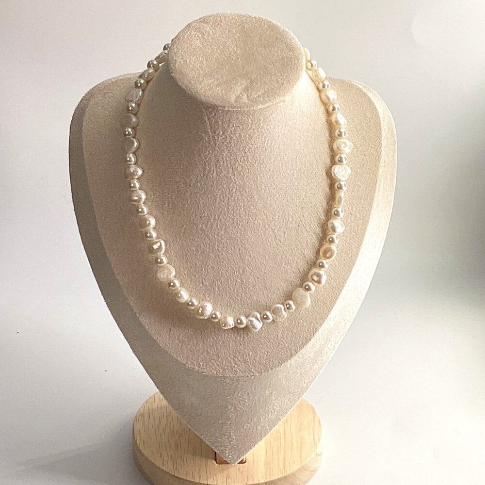 ✨ Mama Helen’s Handmade Freshwater Pearl Necklace – One-of-a-Kind, Classy Design